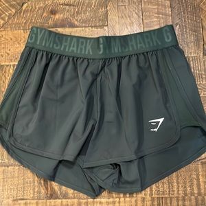 Gymshark Training Loose Fit Shorts - Obsidian Green